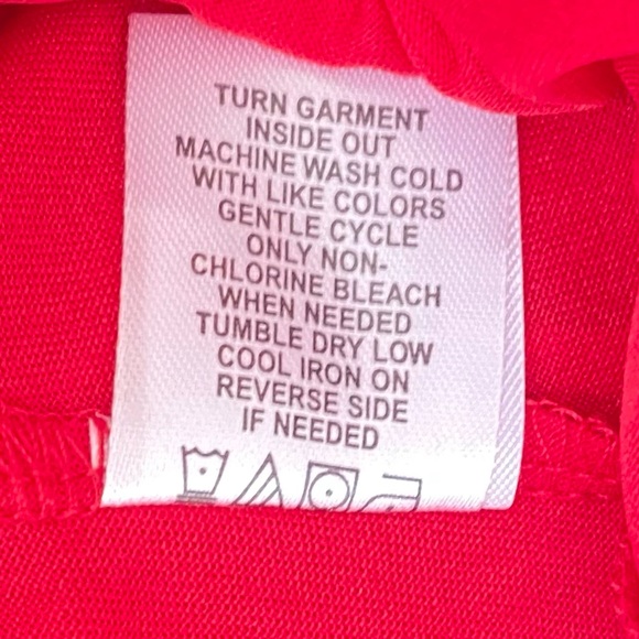 NWT Adrienne Vittadini Red Lace Top size M Silver Dots ❣️Great for Valentine ❤️ - Picture 7 of 7